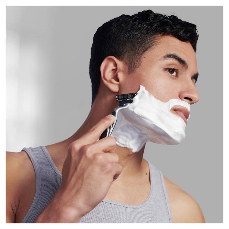 Gillette Mach3 Tıraş Makinesi Gövde + 1 Başlık - 2