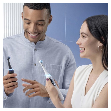 Oral-B iO 8 Şarjlı Diş Fırçası - Siyah - Thumbnail