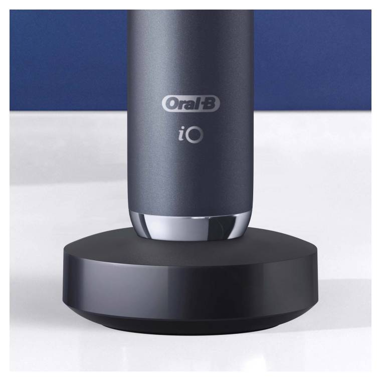 Oral-B iO 9 Şarjlı Diş Fırçası - Siyah - 9